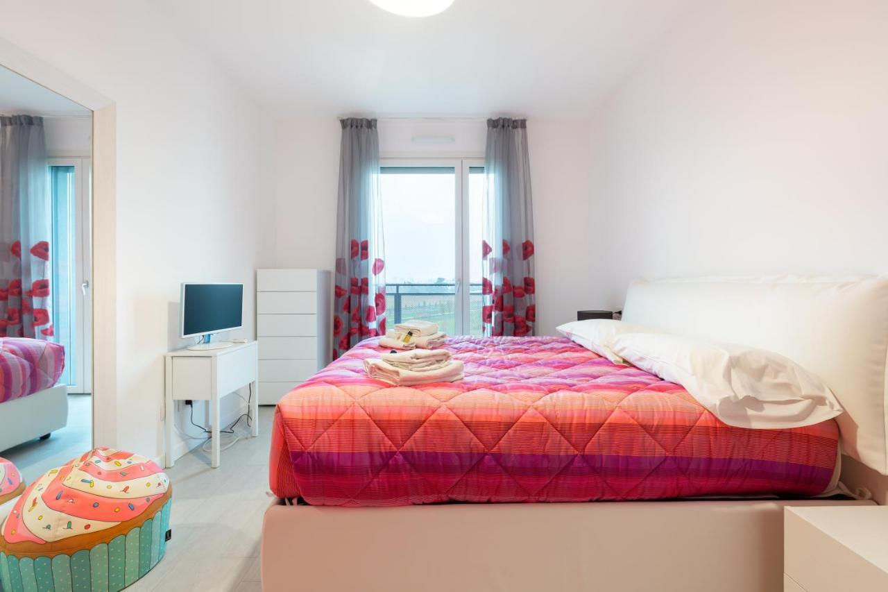 Fiera Milano Flat With Garage Apartamento Exterior foto